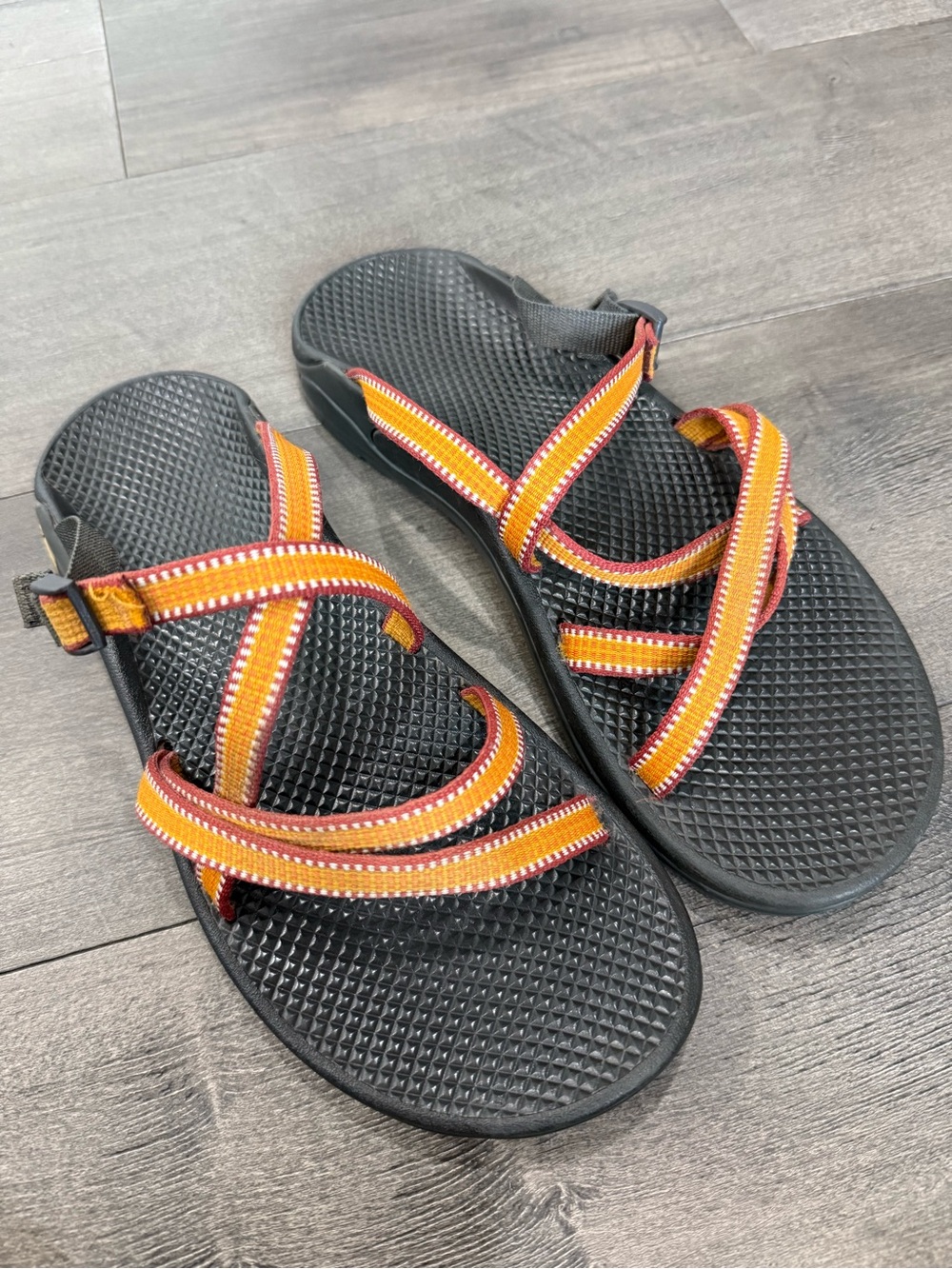 Chaco ZX/1 Sandals Women’s 10 Orange Red Double Strap Vibram Outdoor